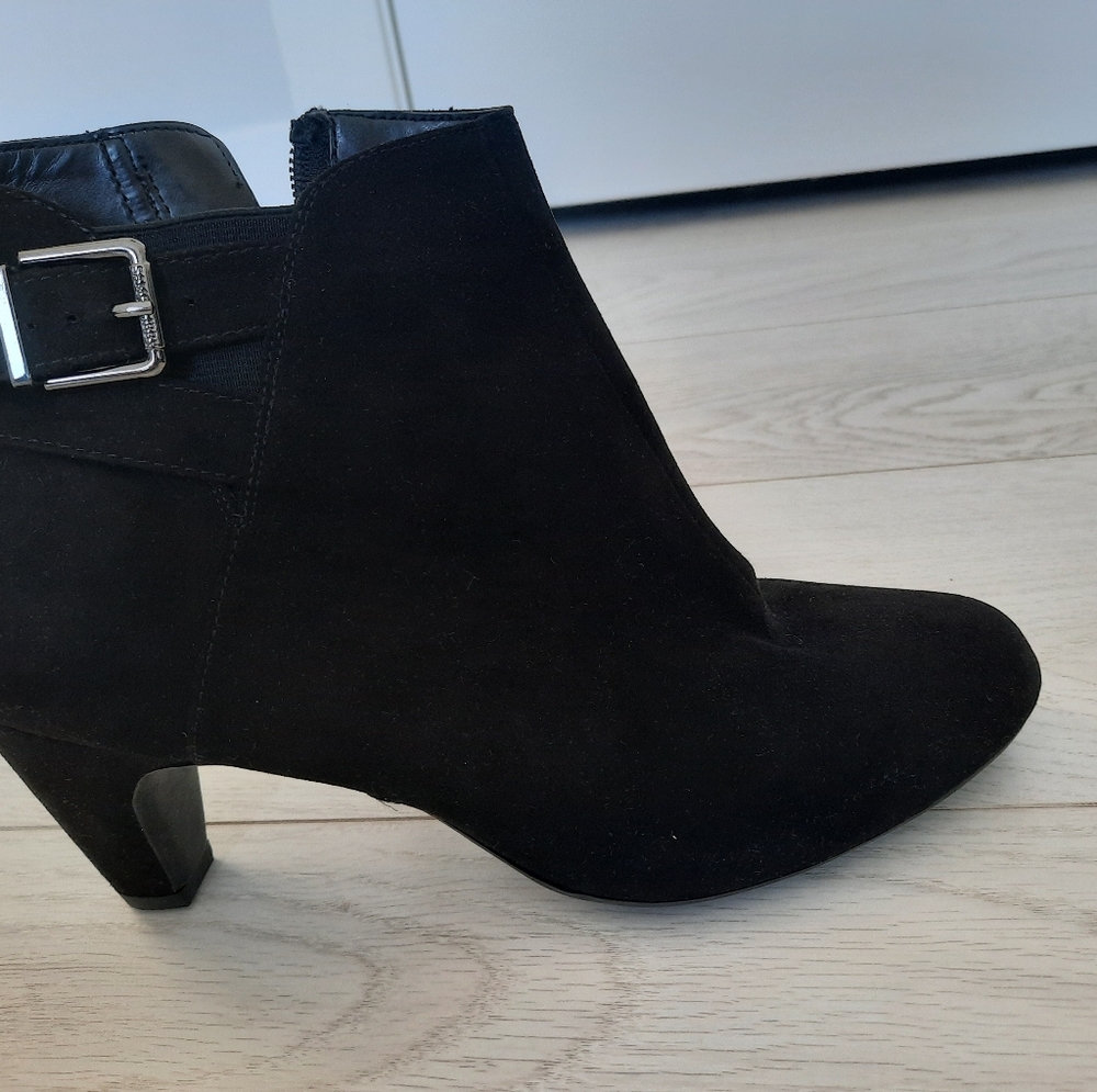 Ankle boots